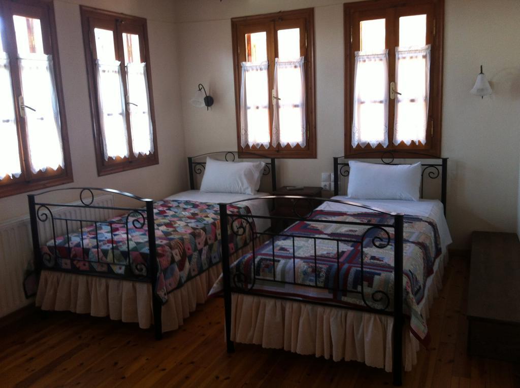 Guesthouse Kolenti Portaria  Bagian luar foto